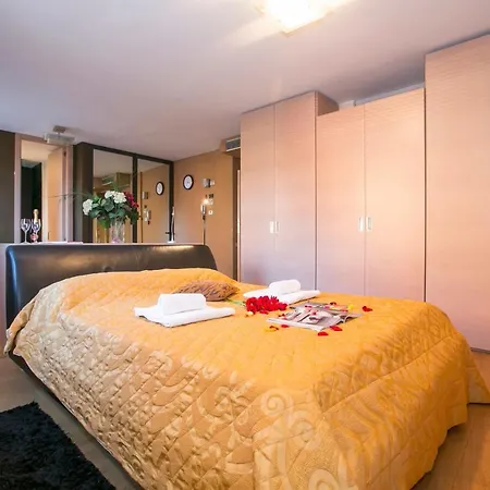 Della Fontana Penthouse Apartment *